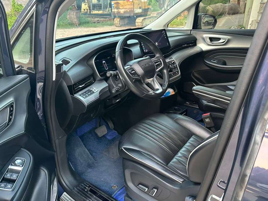 Roewe iMAX8 2021 2.0T Supreme Series Premium Edition 5