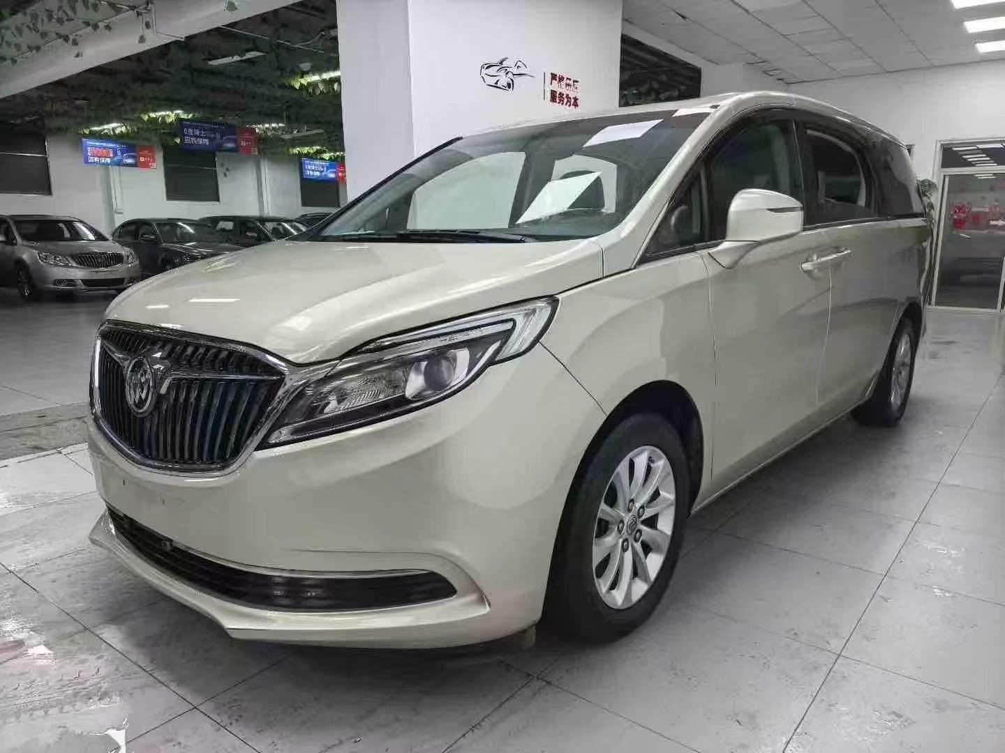 Buick GL8 ES Lu Zun