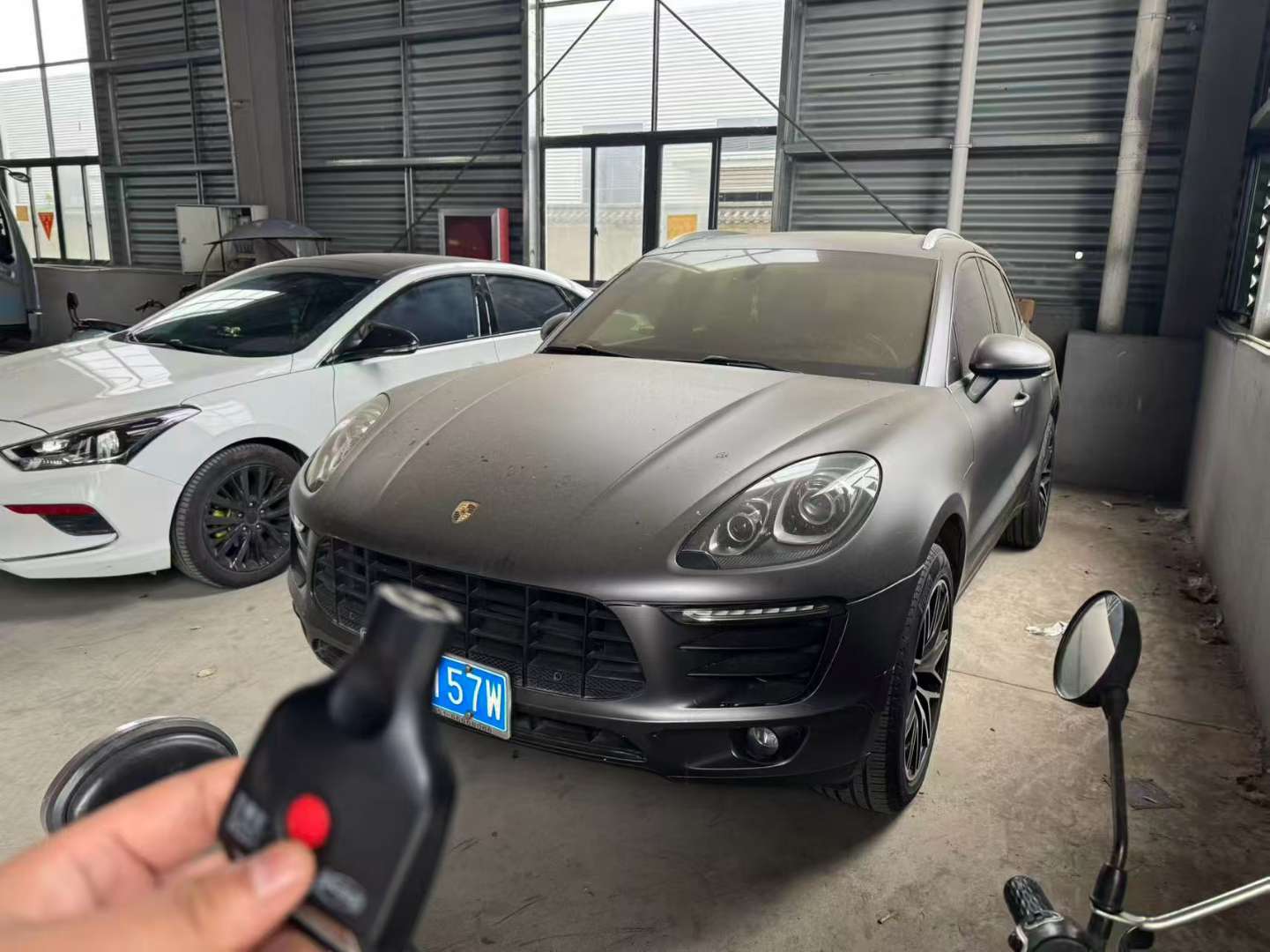 Porsche Macan 3