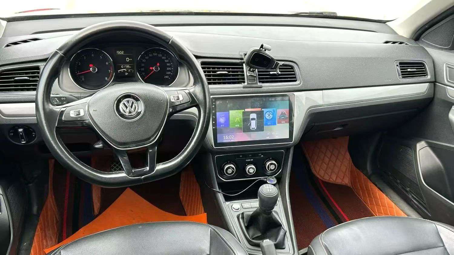 Volkswagen Lavida 1.6L Manual High Trim with Sunroof 5
