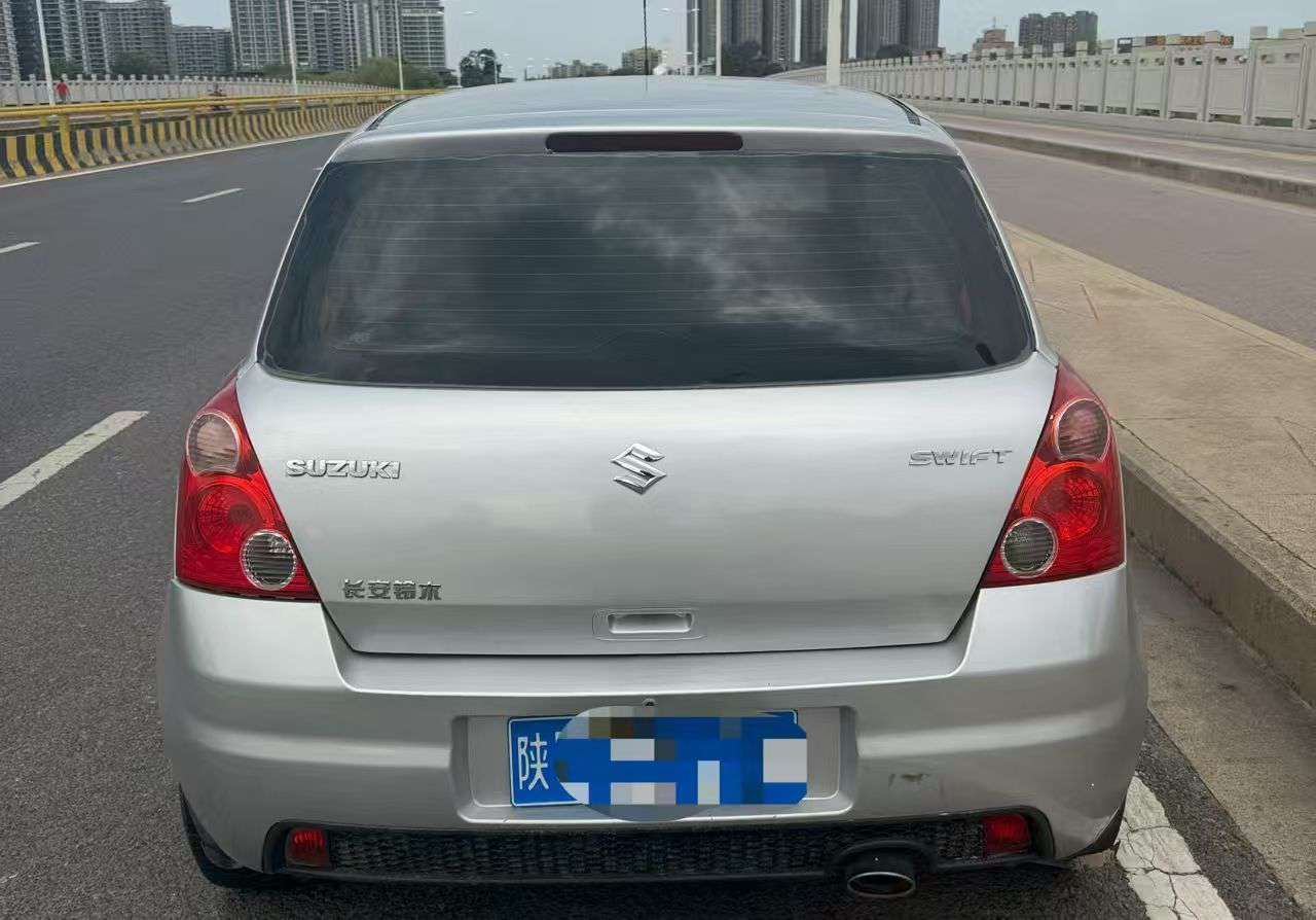 Suzuki Swift 2012 1.3L 6