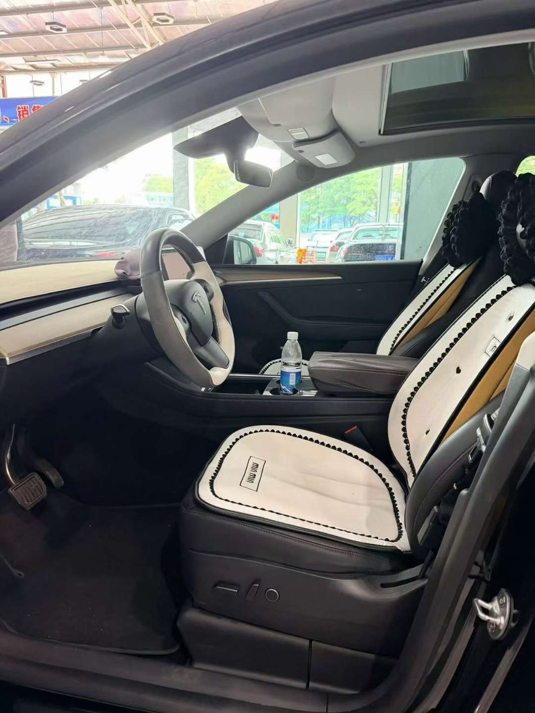 Tesla Model Y 2022 Long Range 4