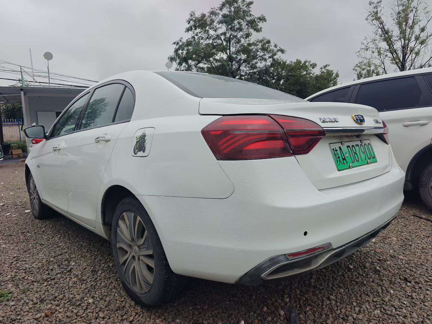 Geely Emgrand 8