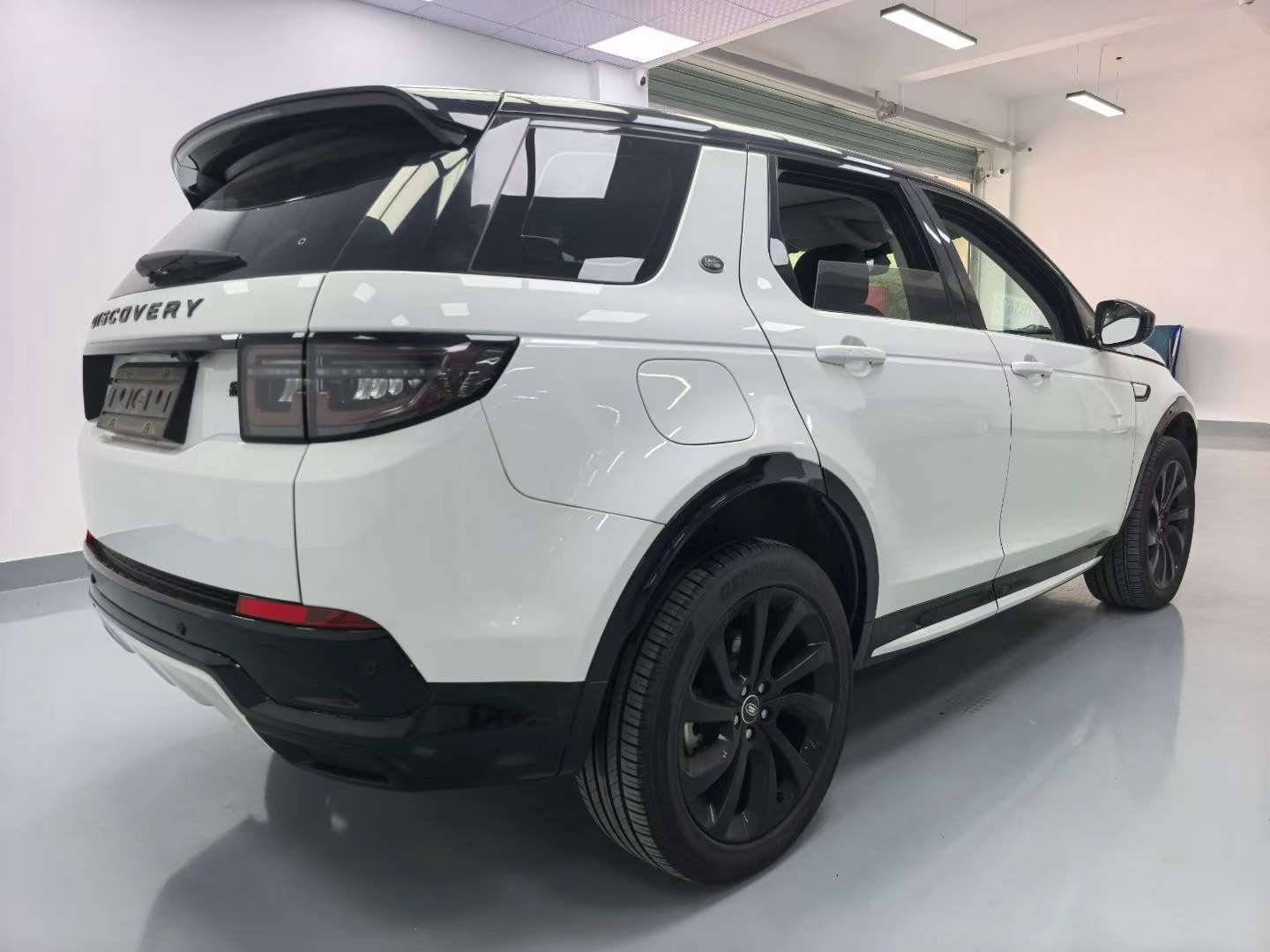 Land Rover Discovery Sport 6