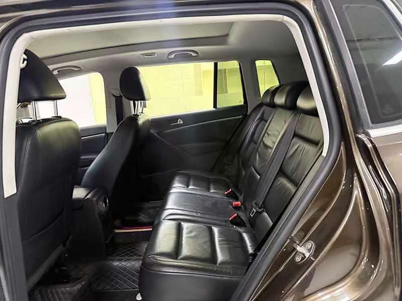 Volkswagen Tiguan 2015 1.8TSI Automatic AWD Luxury Edition 6