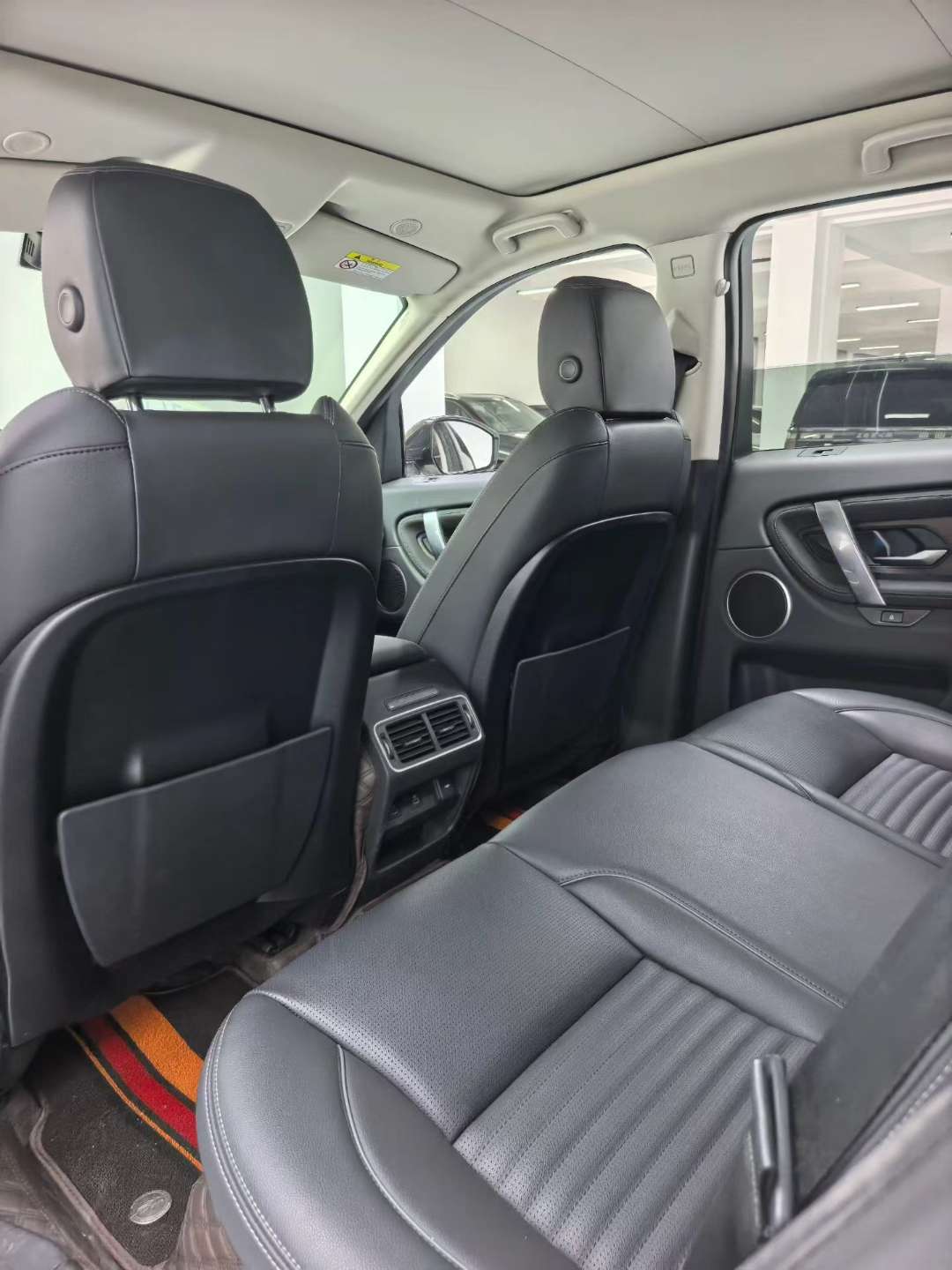 Land Rover Discovery Sport 9