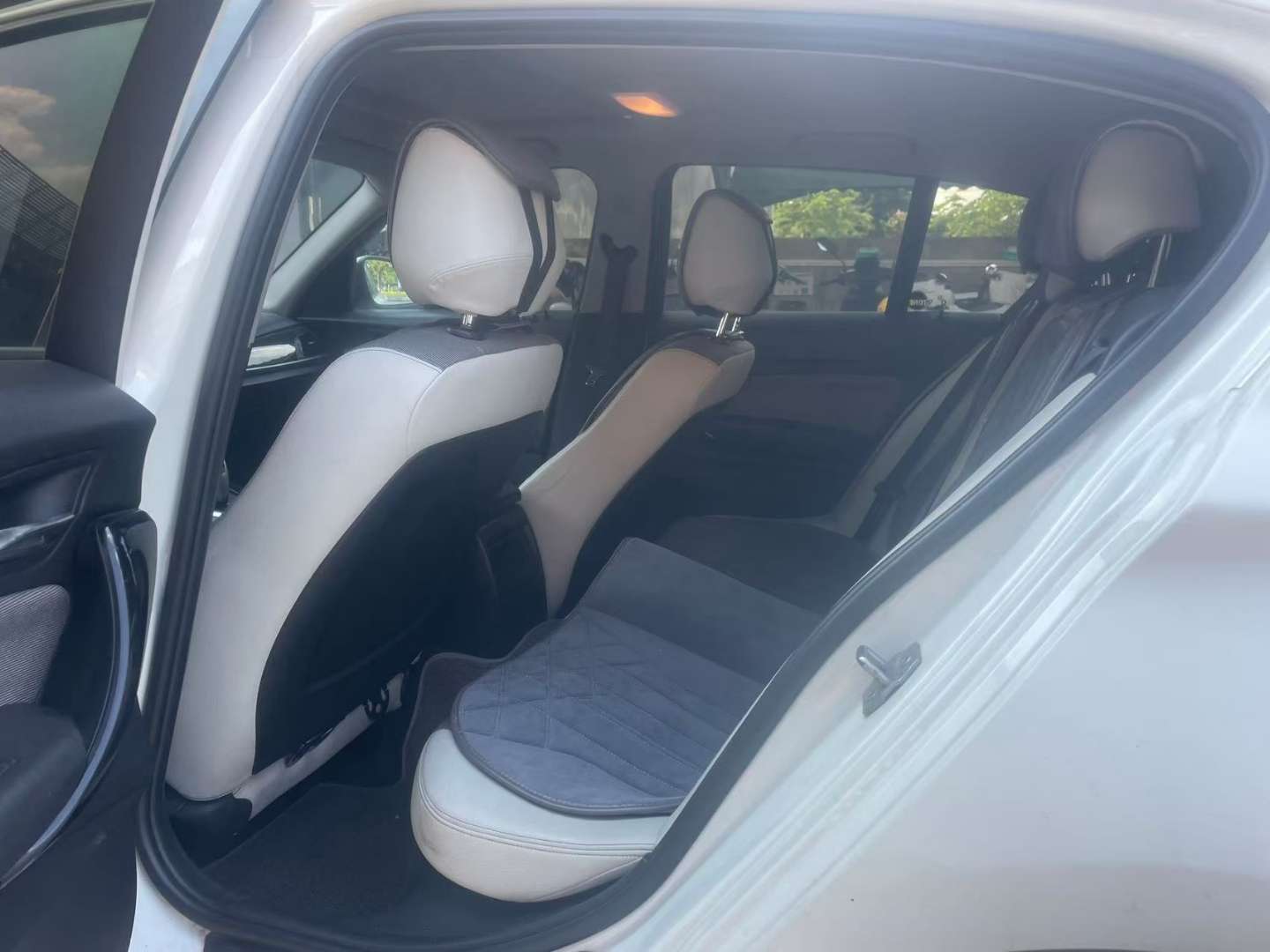 BMW 1 Series 1.6T Urban 6