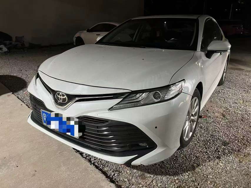 Toyota Camry 2019 2.0G Luxury Edition