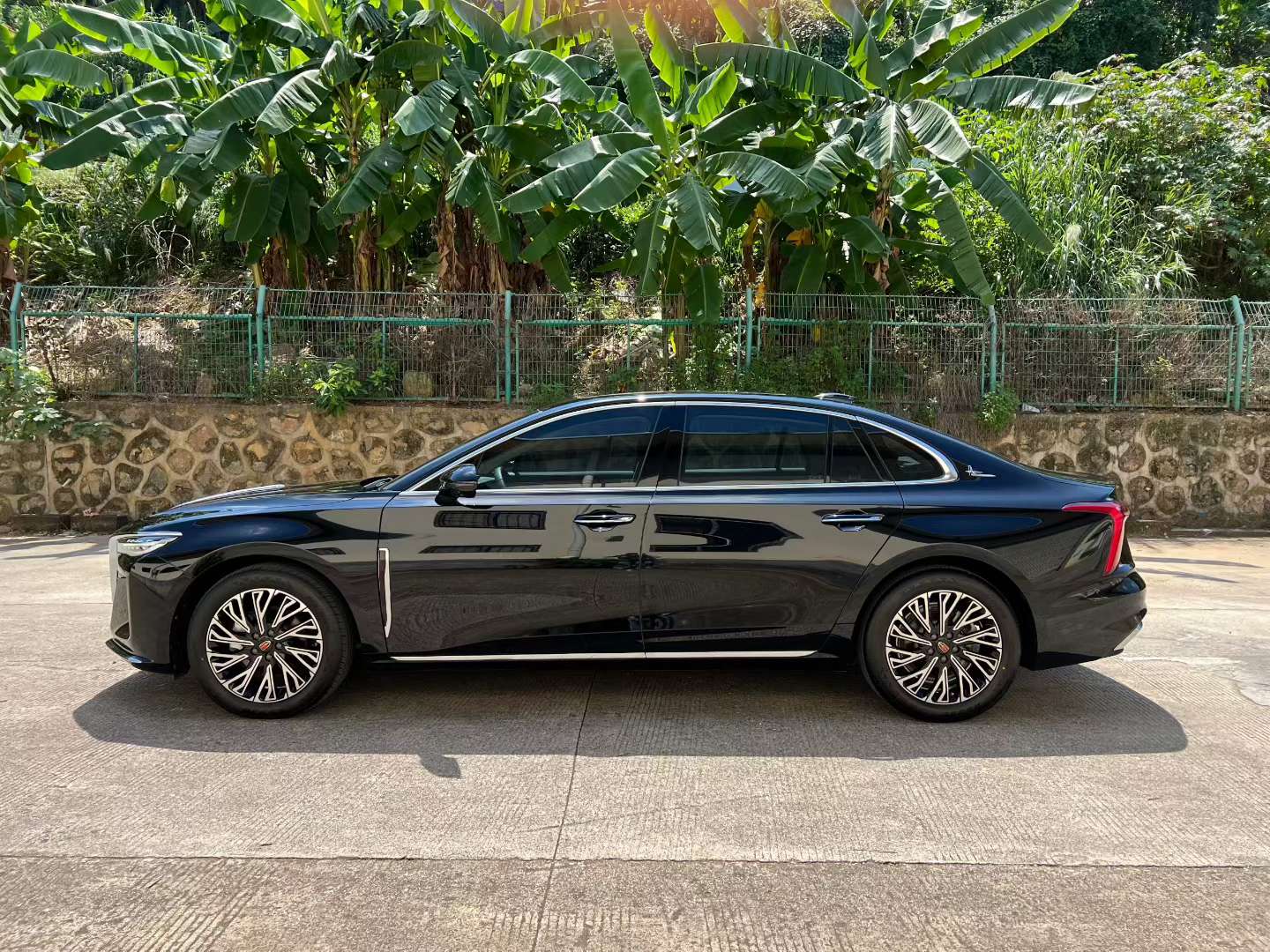 Hongqi H5 2024 2.0T Automatic Smart Flagship Edition 7