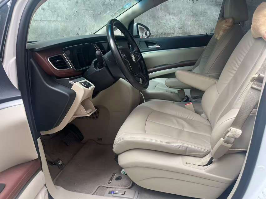 Buick GL8 GL8 2.5L Automatic 6