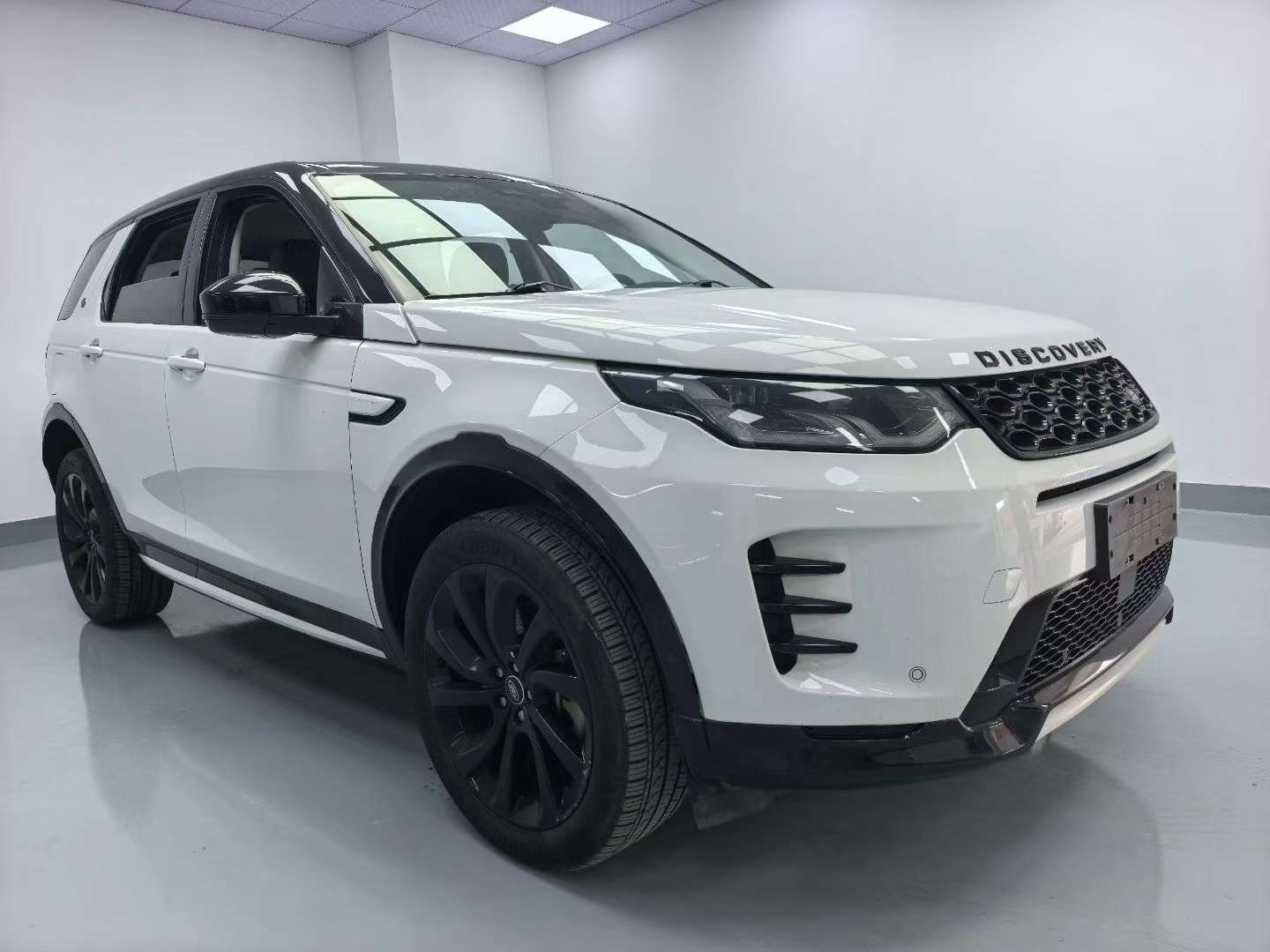 Land Rover Discovery Sport 3