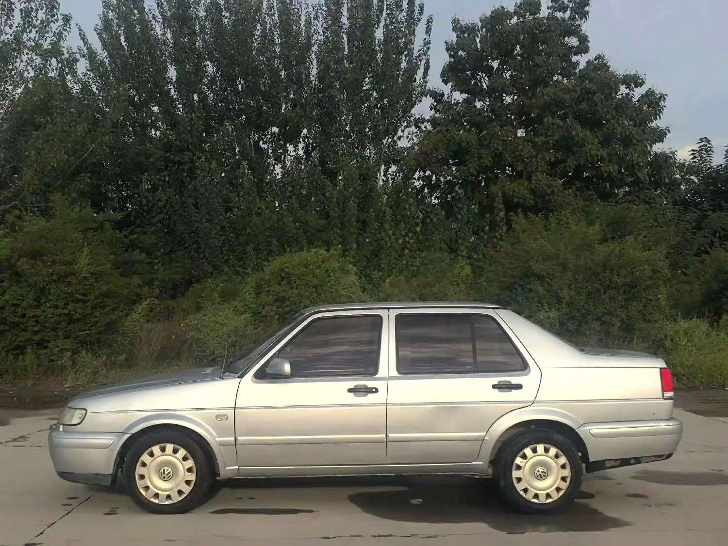 Volkswagen Jetta Automatic 1.6 5