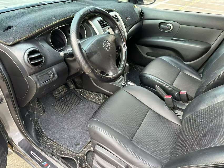 Nissan Livina 2015 1.6L Comfort Edition 4