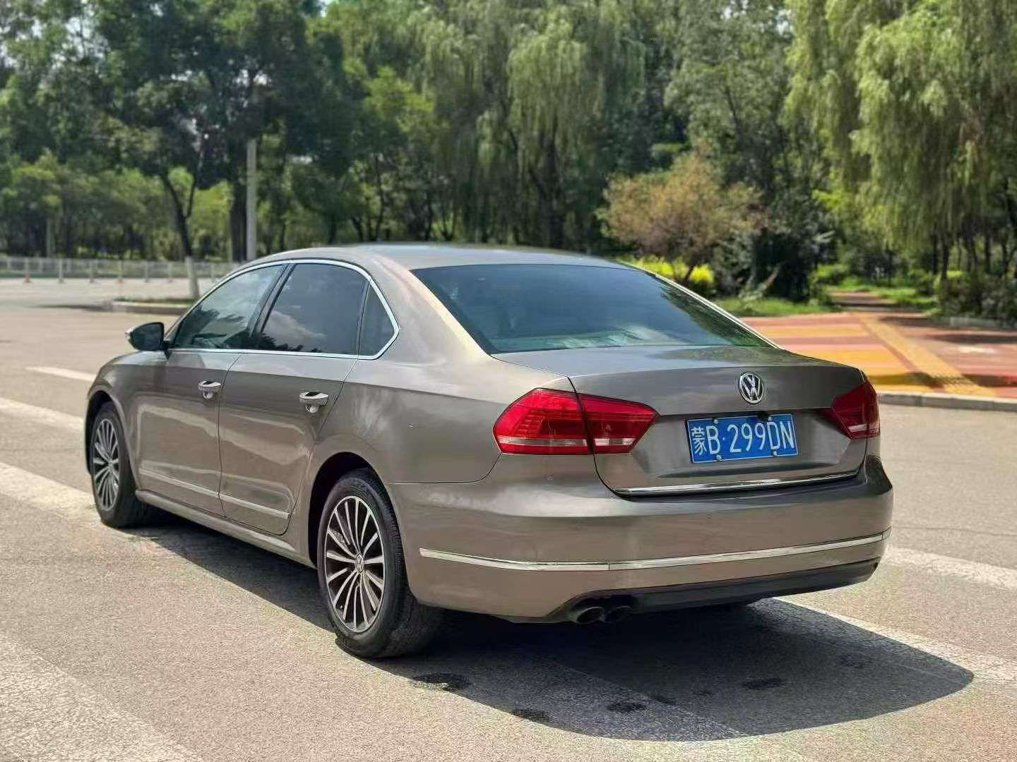 Volkswagen Passat 2012 2.0T Yuzun Edition 7