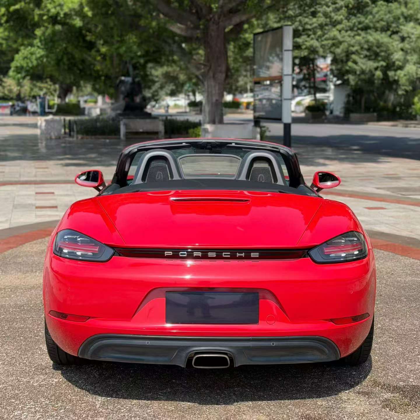 Porsche 718 2019 718 Convertible 8