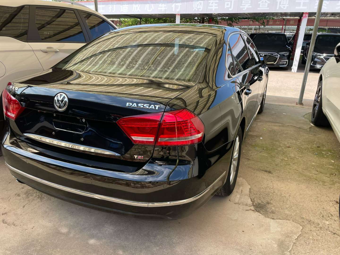 Volkswagen Passat 1.8T High Trim Automatic with Seat Heating 6