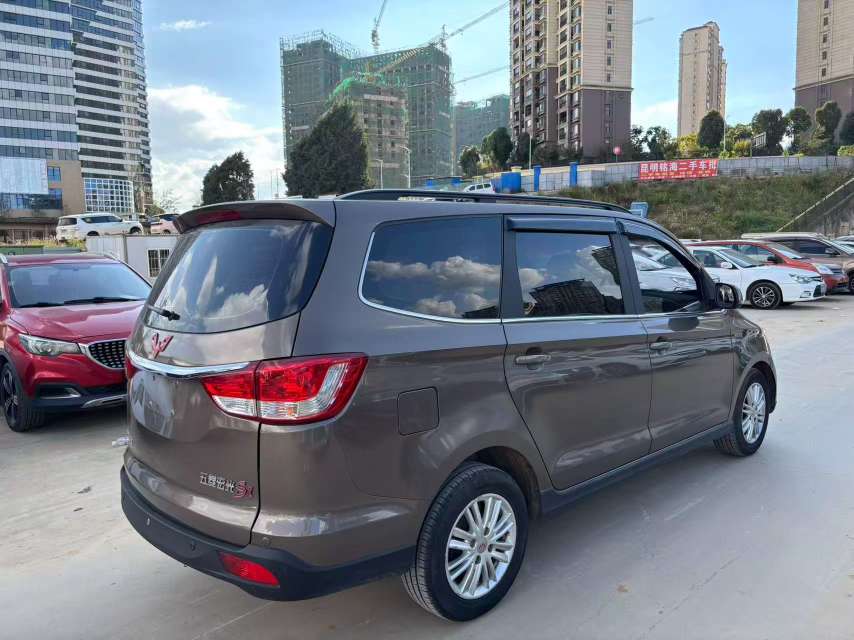 Wuling Hongguang S1 Manual 1.5L 6