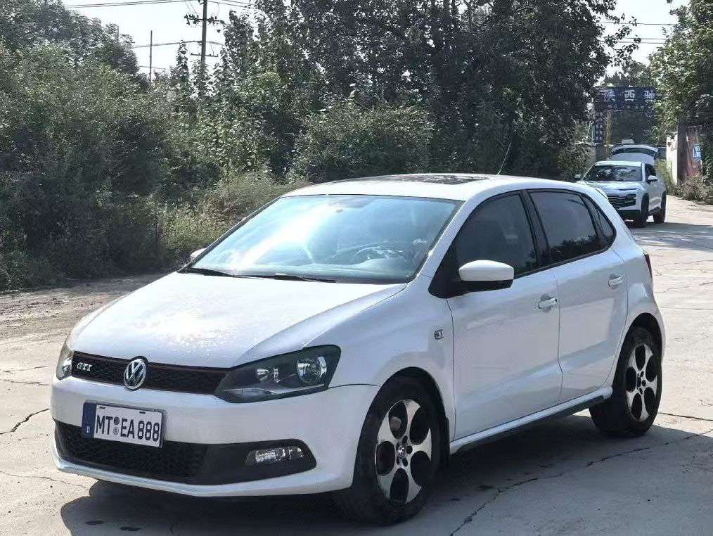 Volkswagen Golf GTI 2015 1.4T Automatic 2