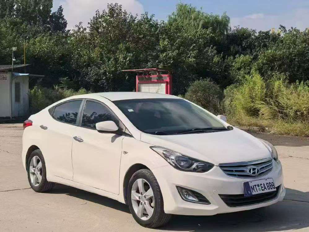Hyundai Elantra 2014 1.6L Automatic 3