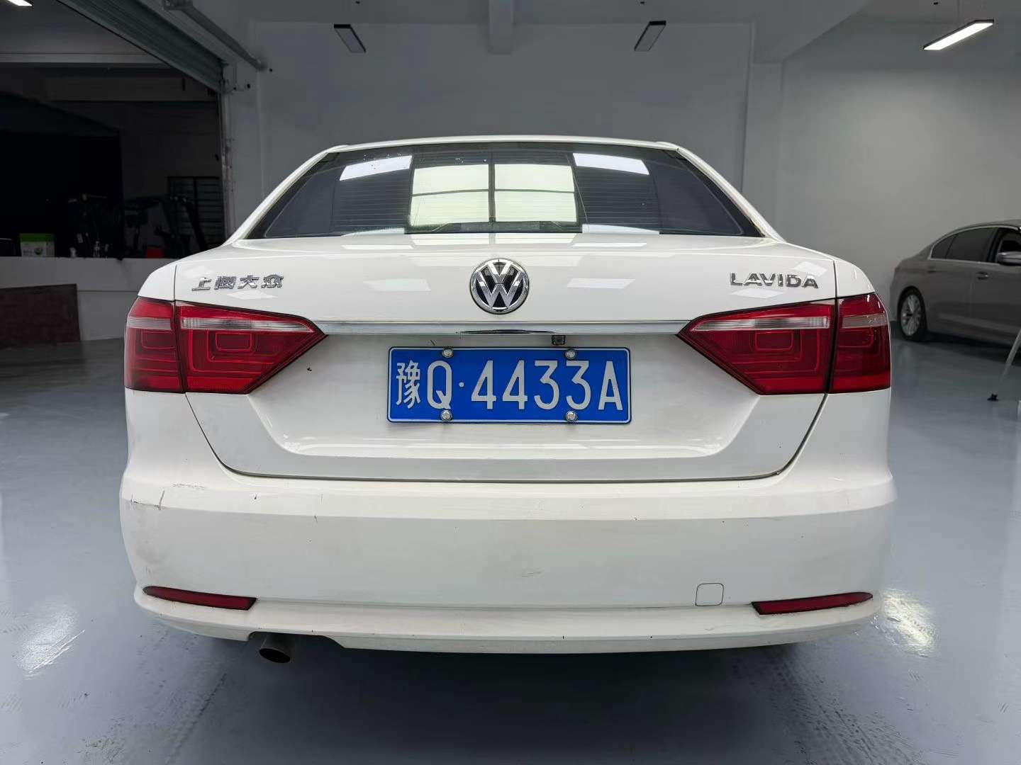 Volkswagen Lavida 5