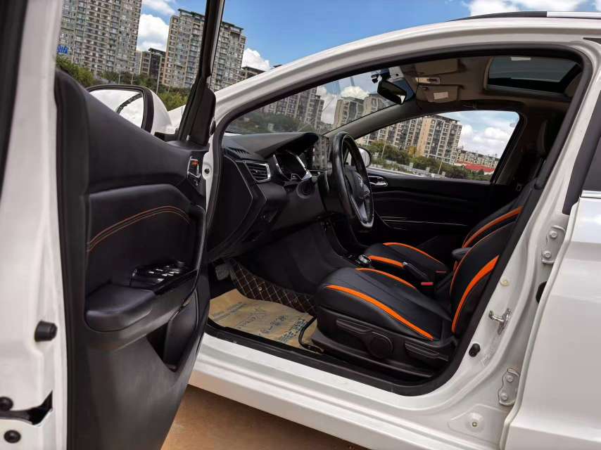 Baojun 310 Automatic 1.5 6