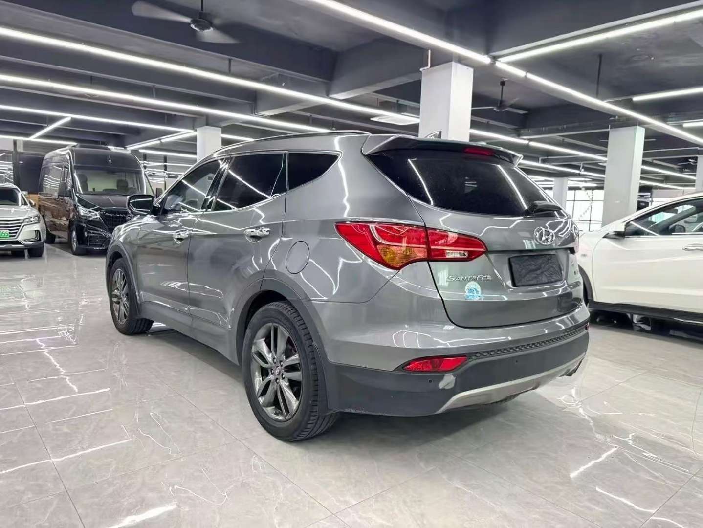 Hyundai Santa Fe 2013 New Santa Fe 3.0 7-Seater 4WD Premium Edition 3