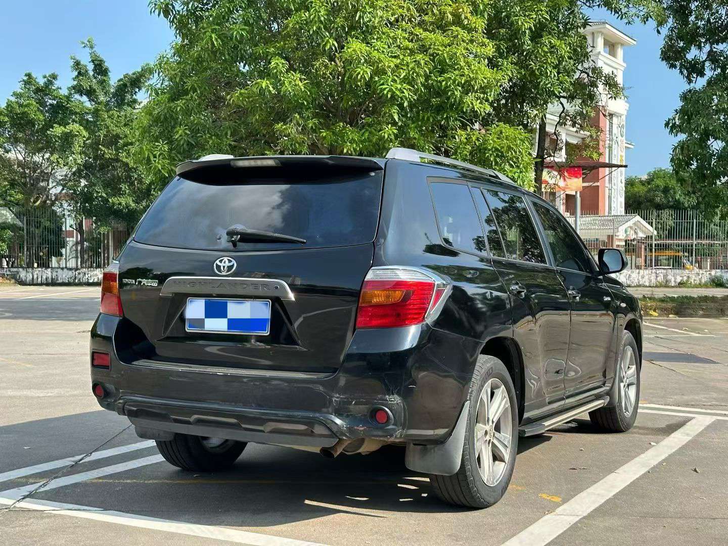 Toyota Highlander 7-Seat Luxury Edition 2.7L 7