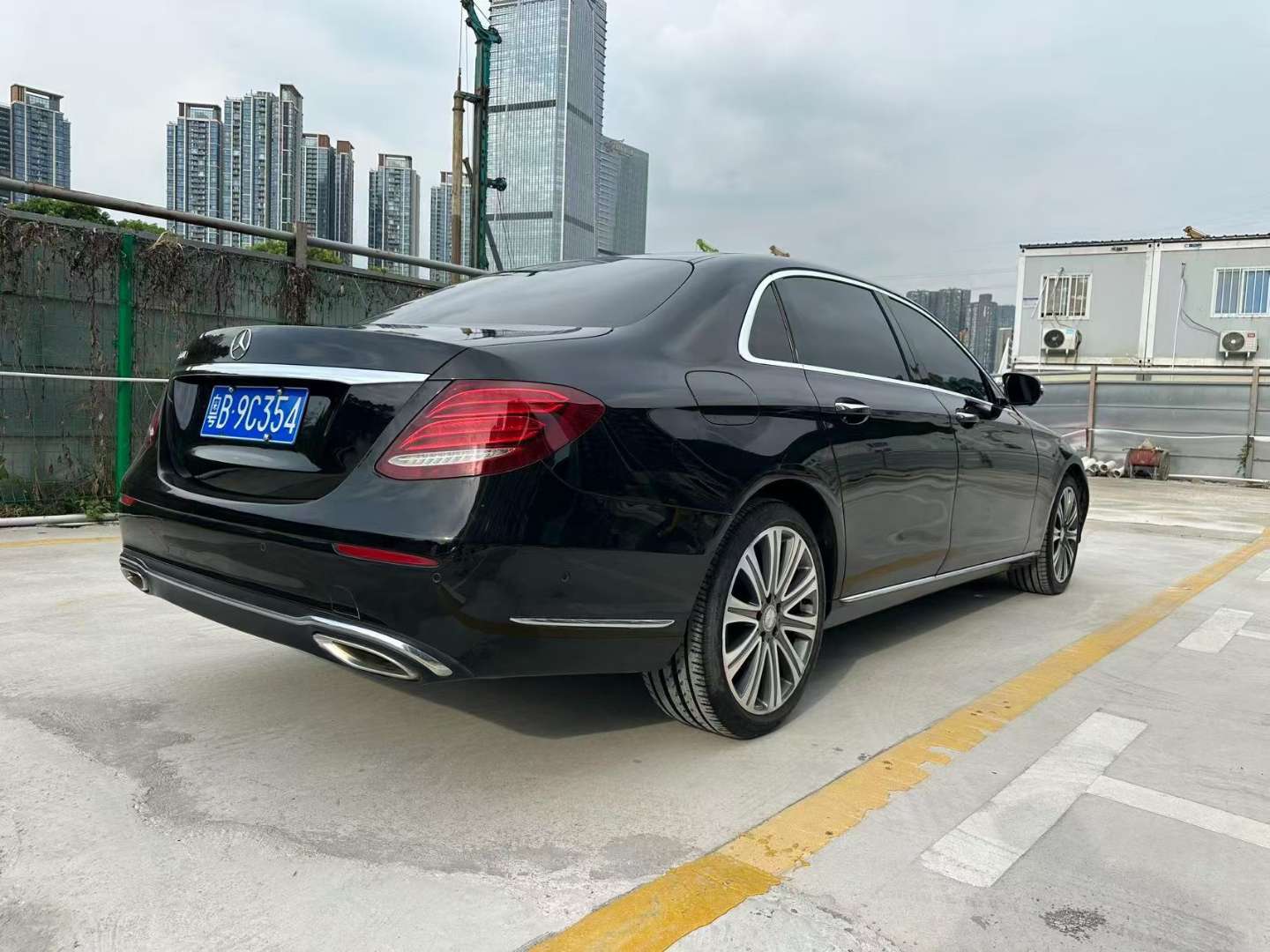 Mercedes-Benz E-Class 2017 E300L 4