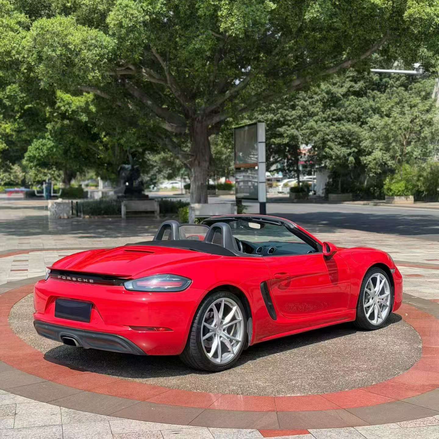 Porsche 718 2019 718 Convertible 7