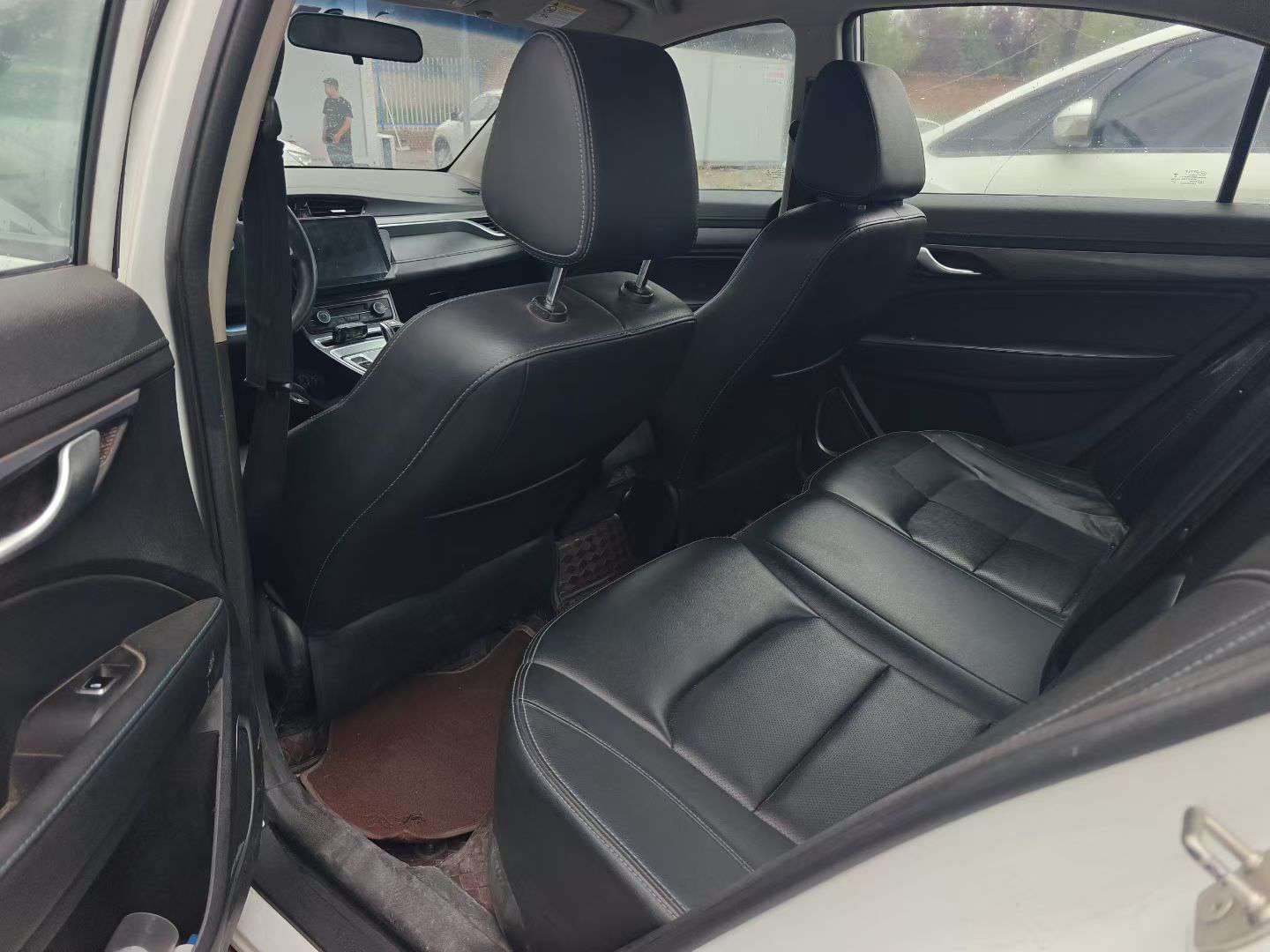 Geely Emgrand 6