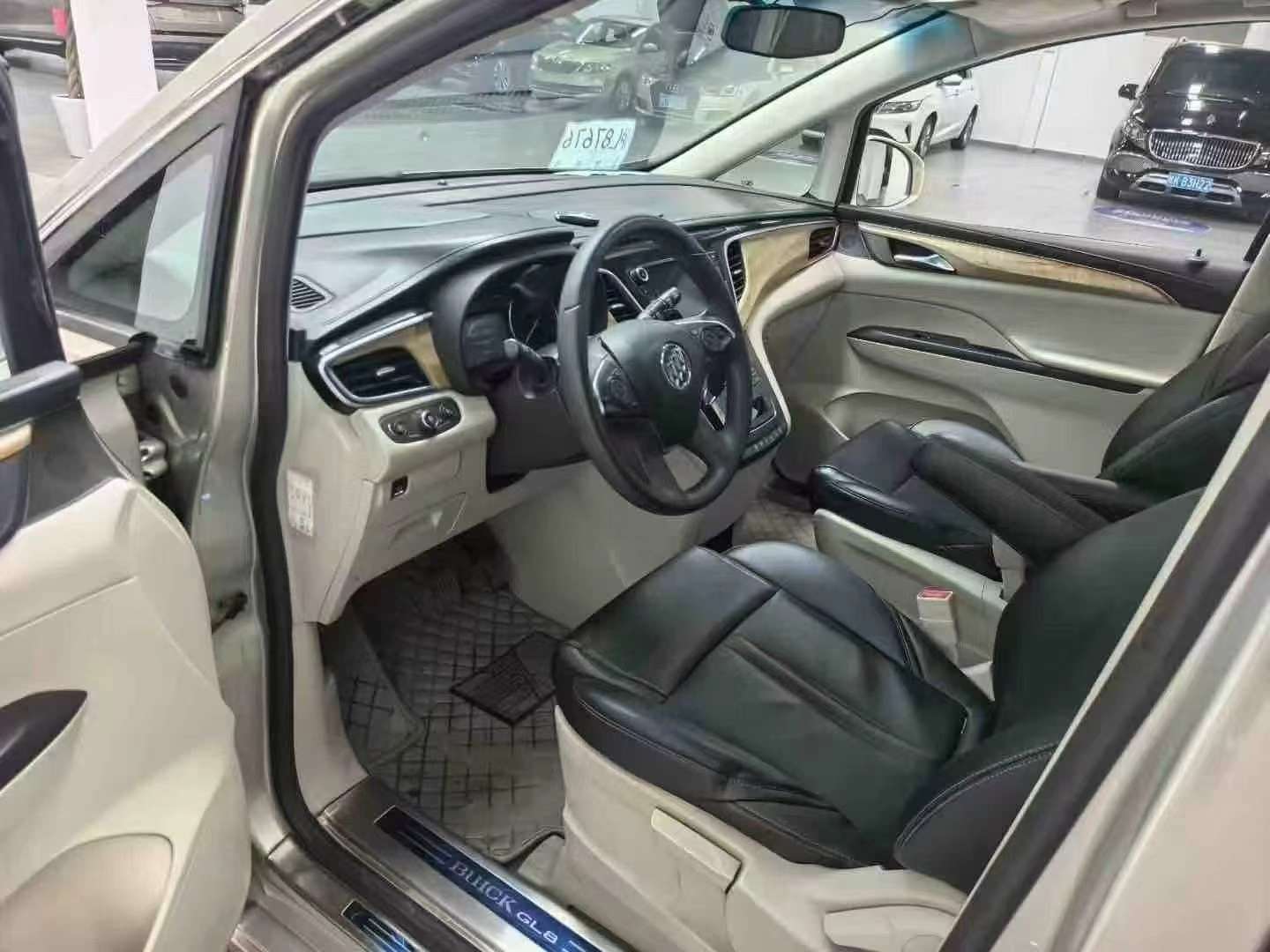 Buick GL8 ES Lu Zun 9