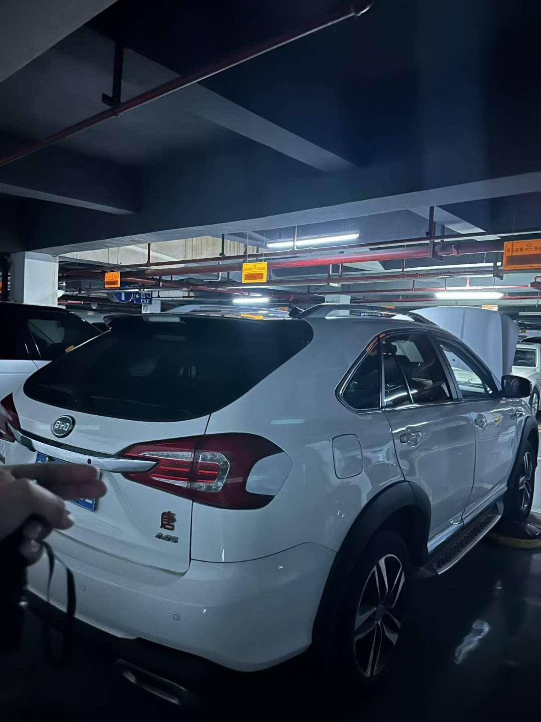 BYD Tang 2015 2.0T AWD Flagship 4
