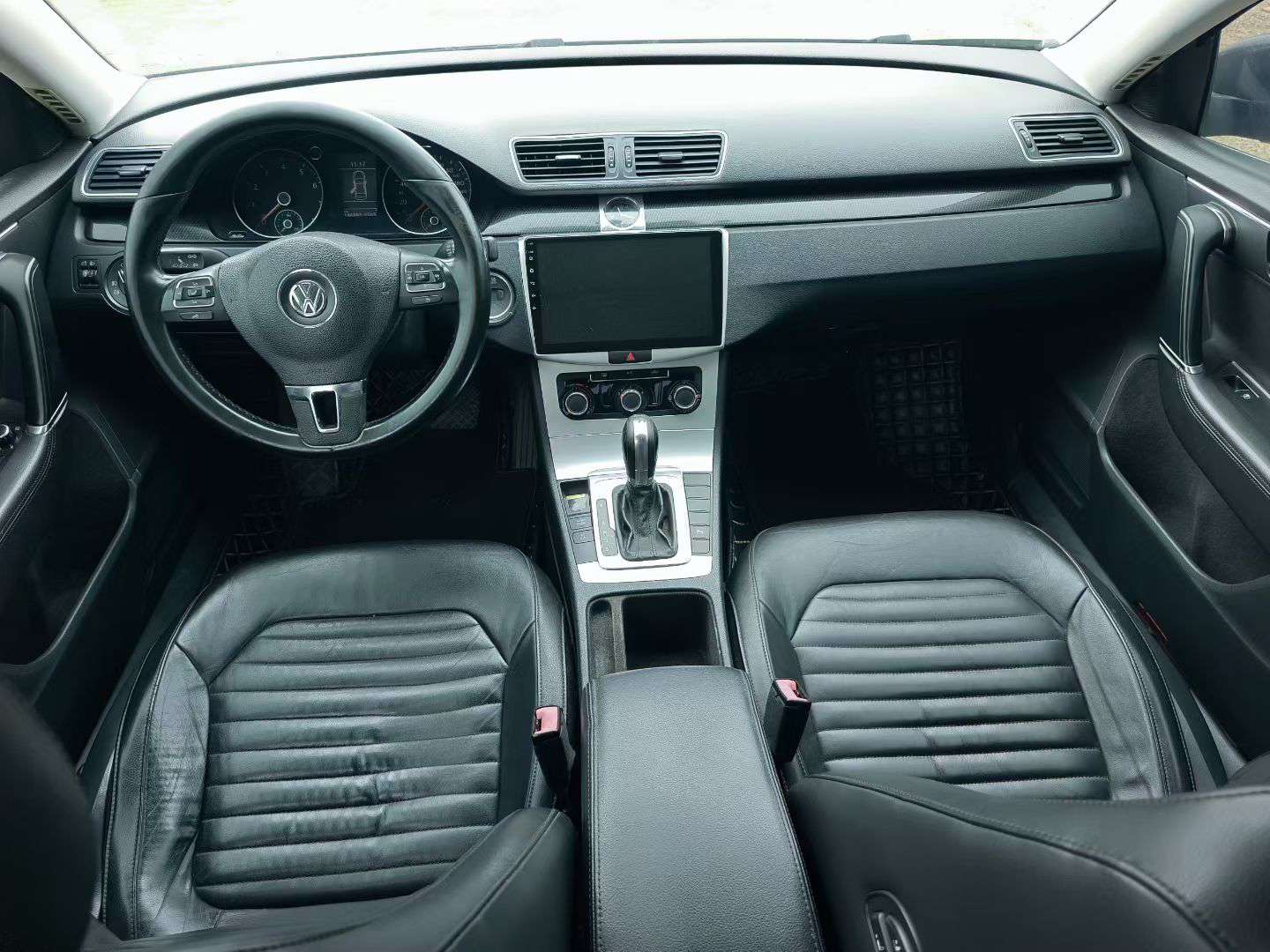 Volkswagen Magotan 1.8T Automatic 5