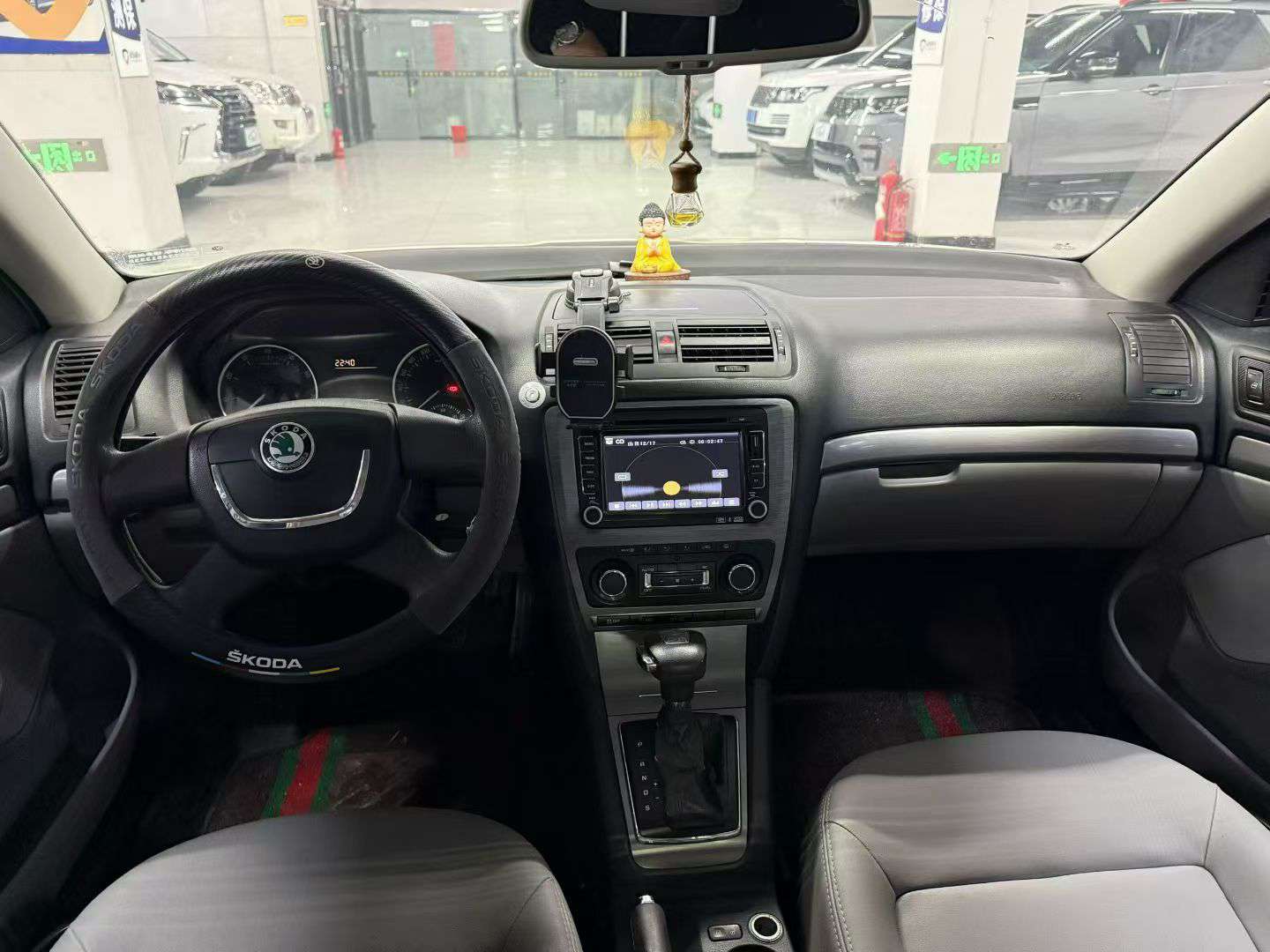 Skoda Octavia 2013 1.4T Automatic 9