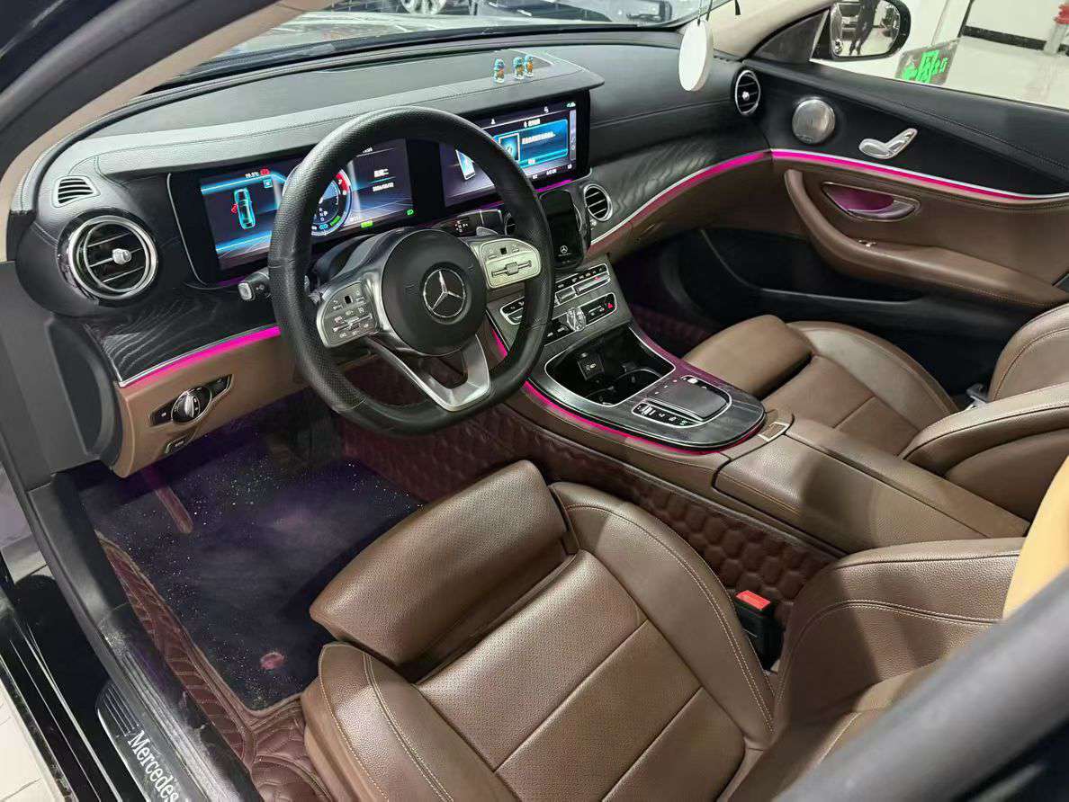 Mercedes-Benz E-Class 2019 E260L 7