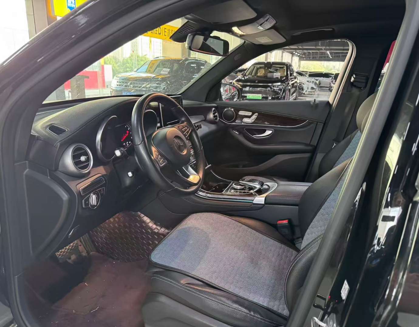 Mercedes-Benz GLC 2019 GLC 260 L 4MATIC Dynamic 2