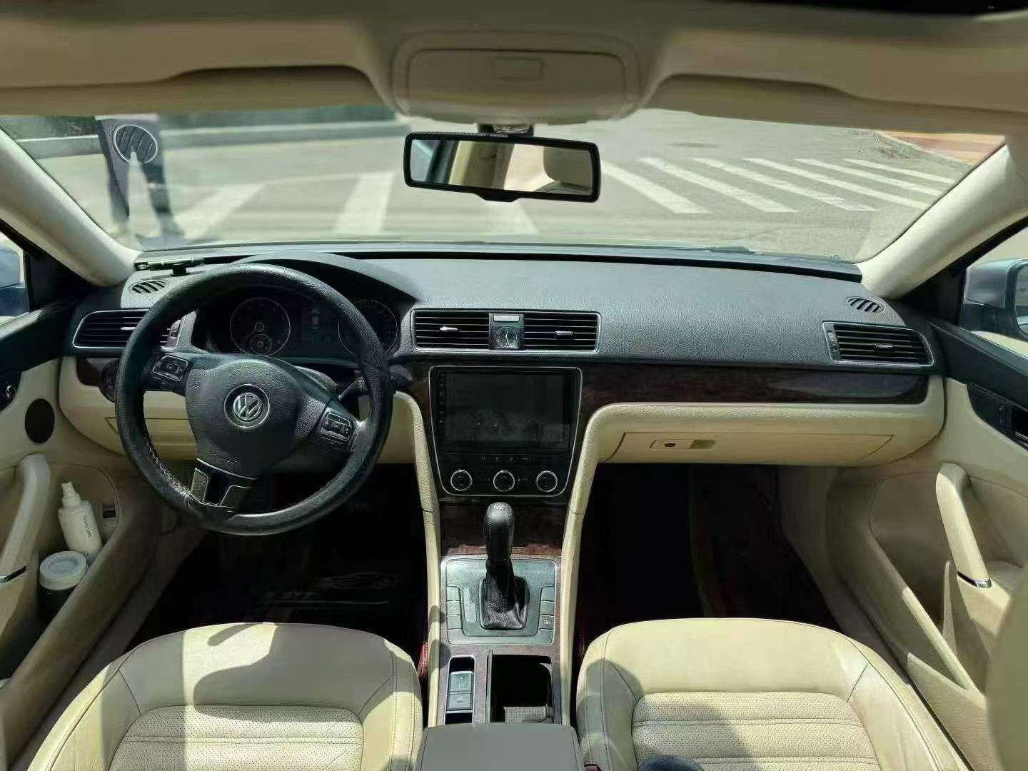 Volkswagen Passat 2012 2.0T Yuzun Edition 6
