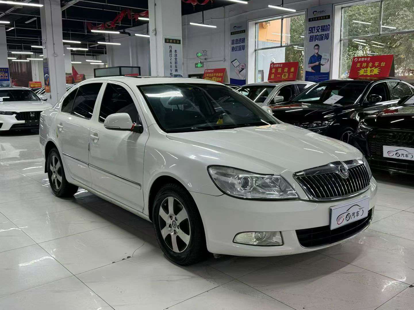 Skoda Octavia 2013 1.4T Automatic 3