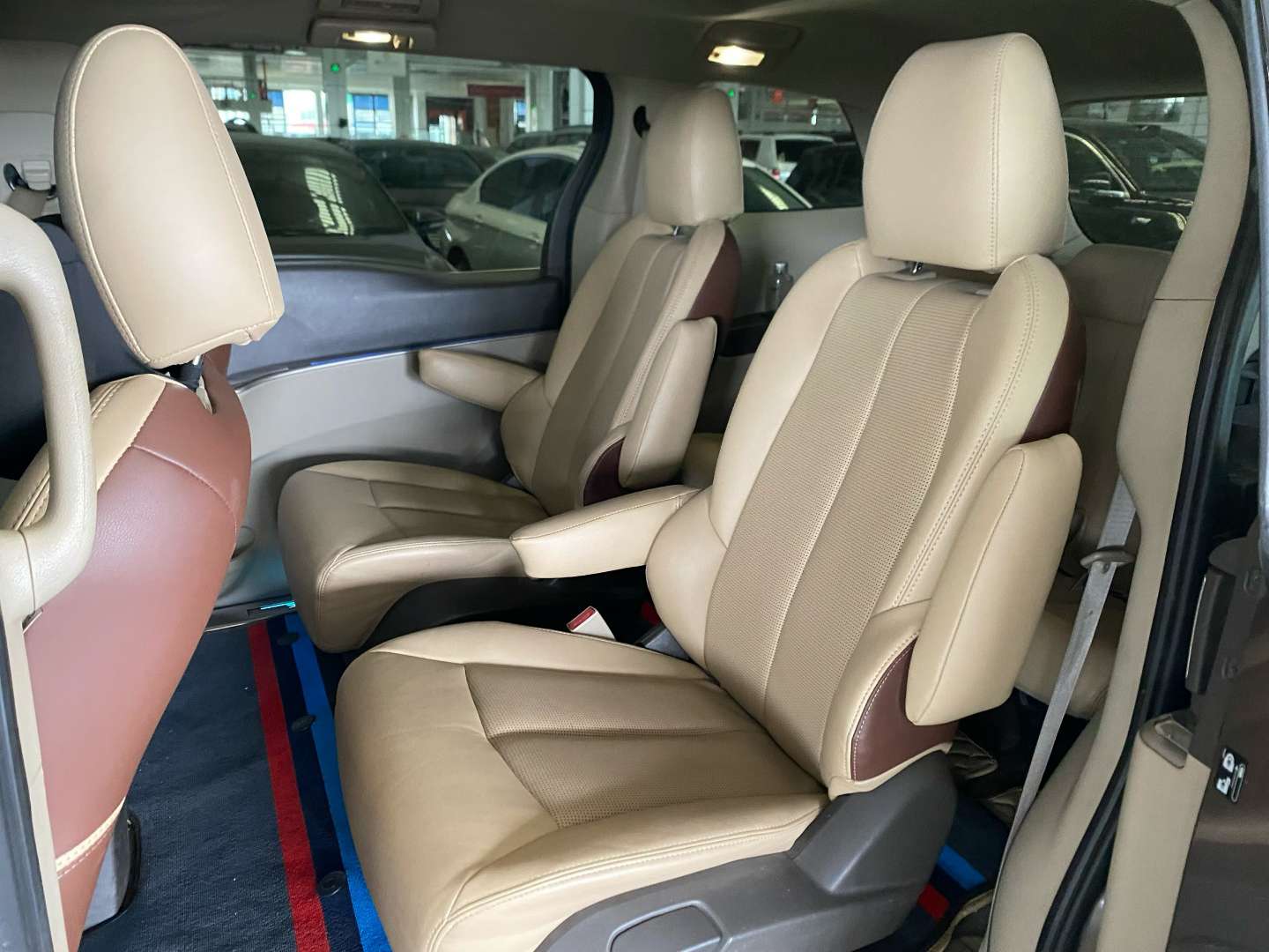Buick GL8 3999 Flagship 5
