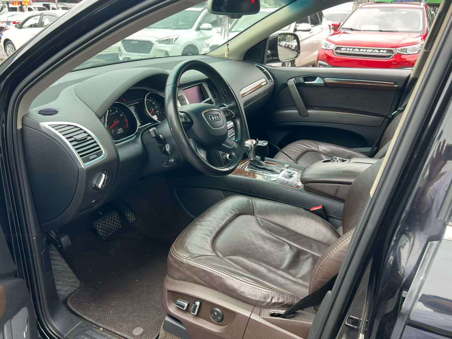 Audi Q7 4