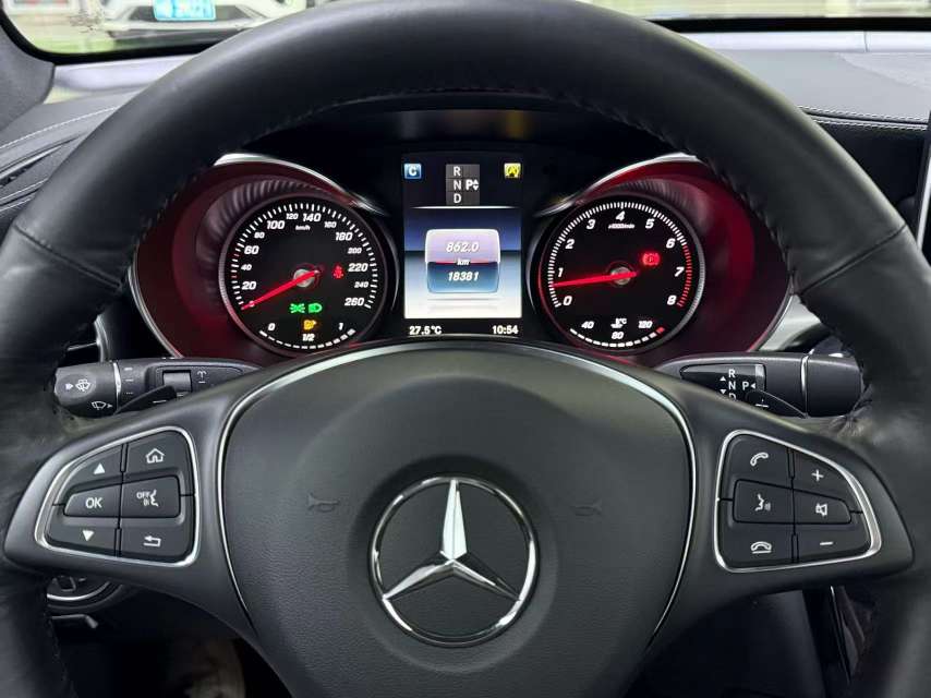 Mercedes-Benz GLC 3