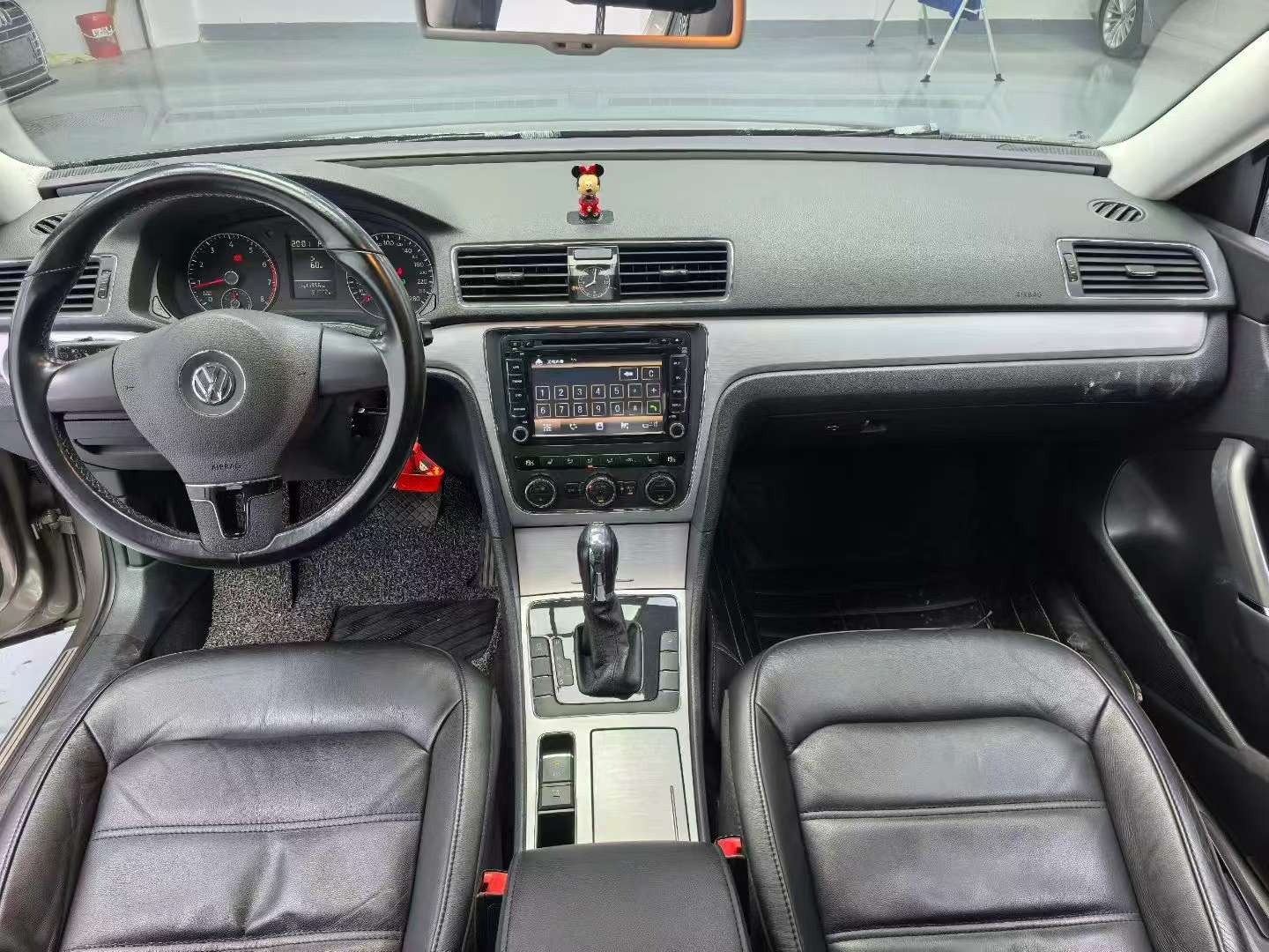 Volkswagen Passat 9