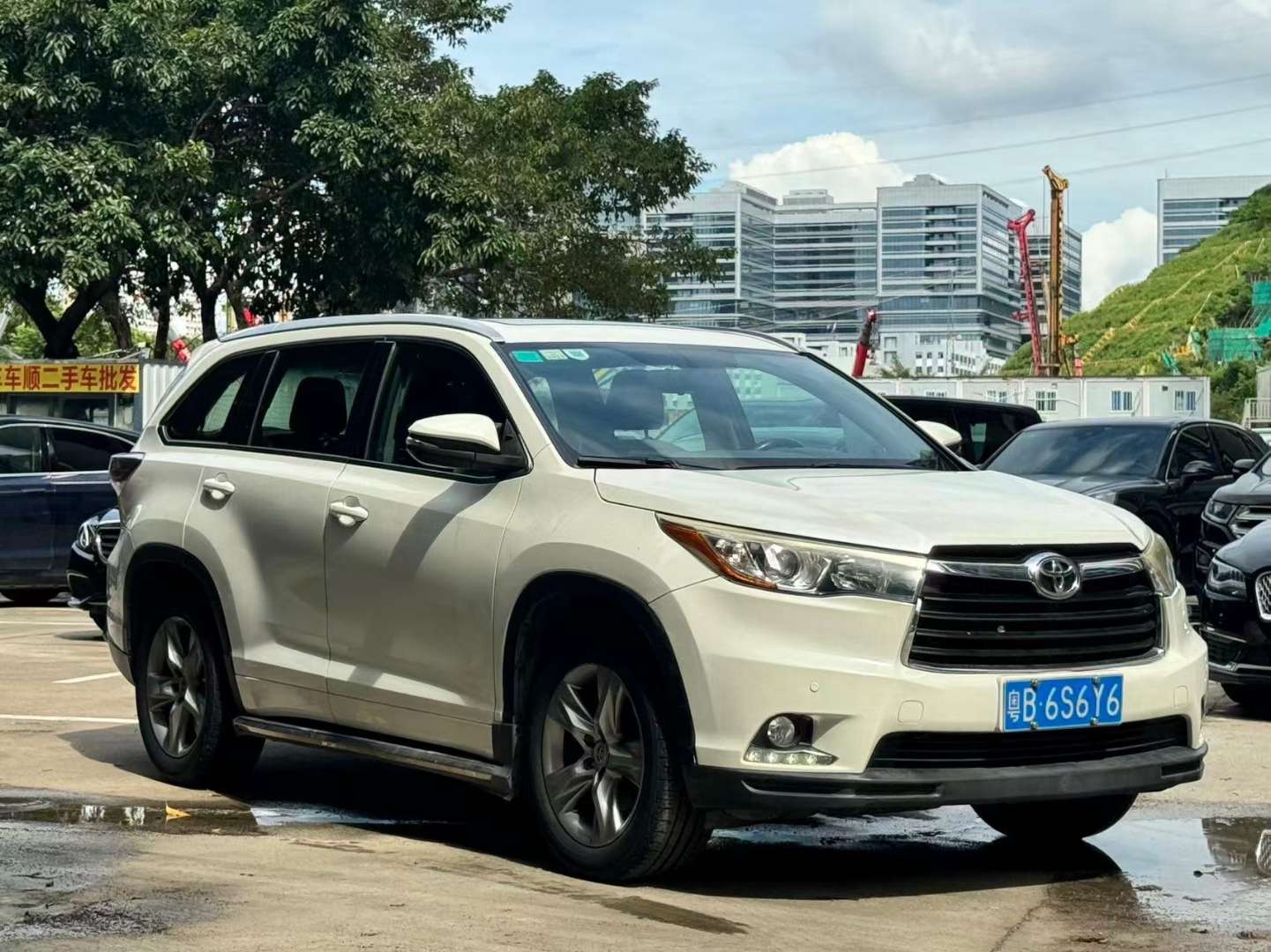 Toyota Highlander 2.0T AWD Luxury 2