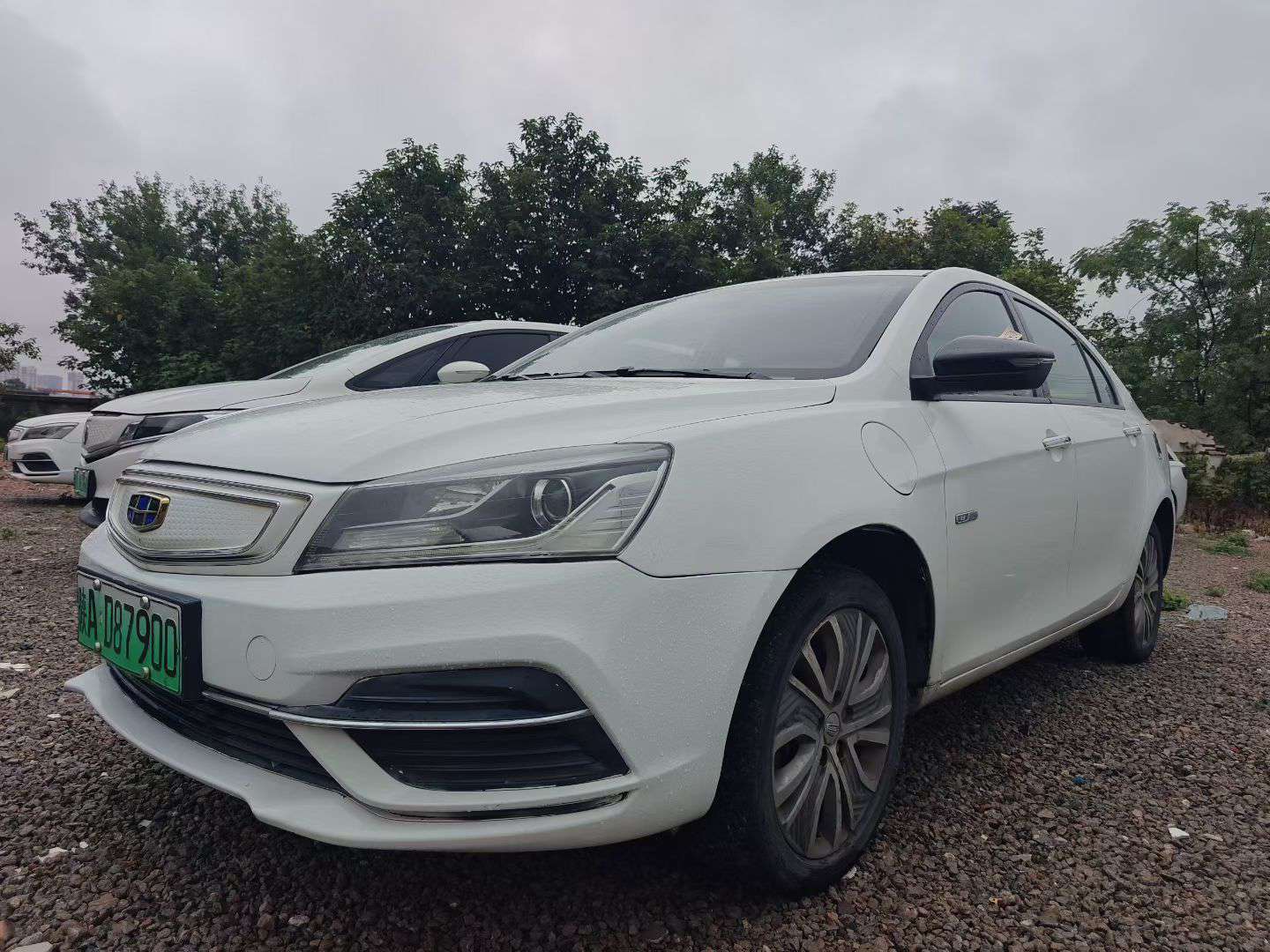 Geely Emgrand 2