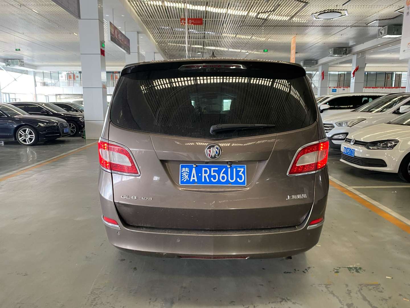 Buick GL8 3999 Flagship 9
