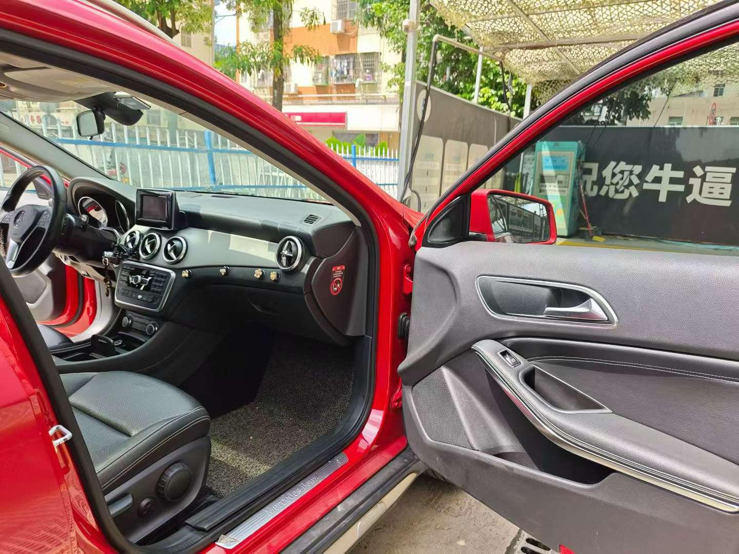Mercedes-Benz GLA 6