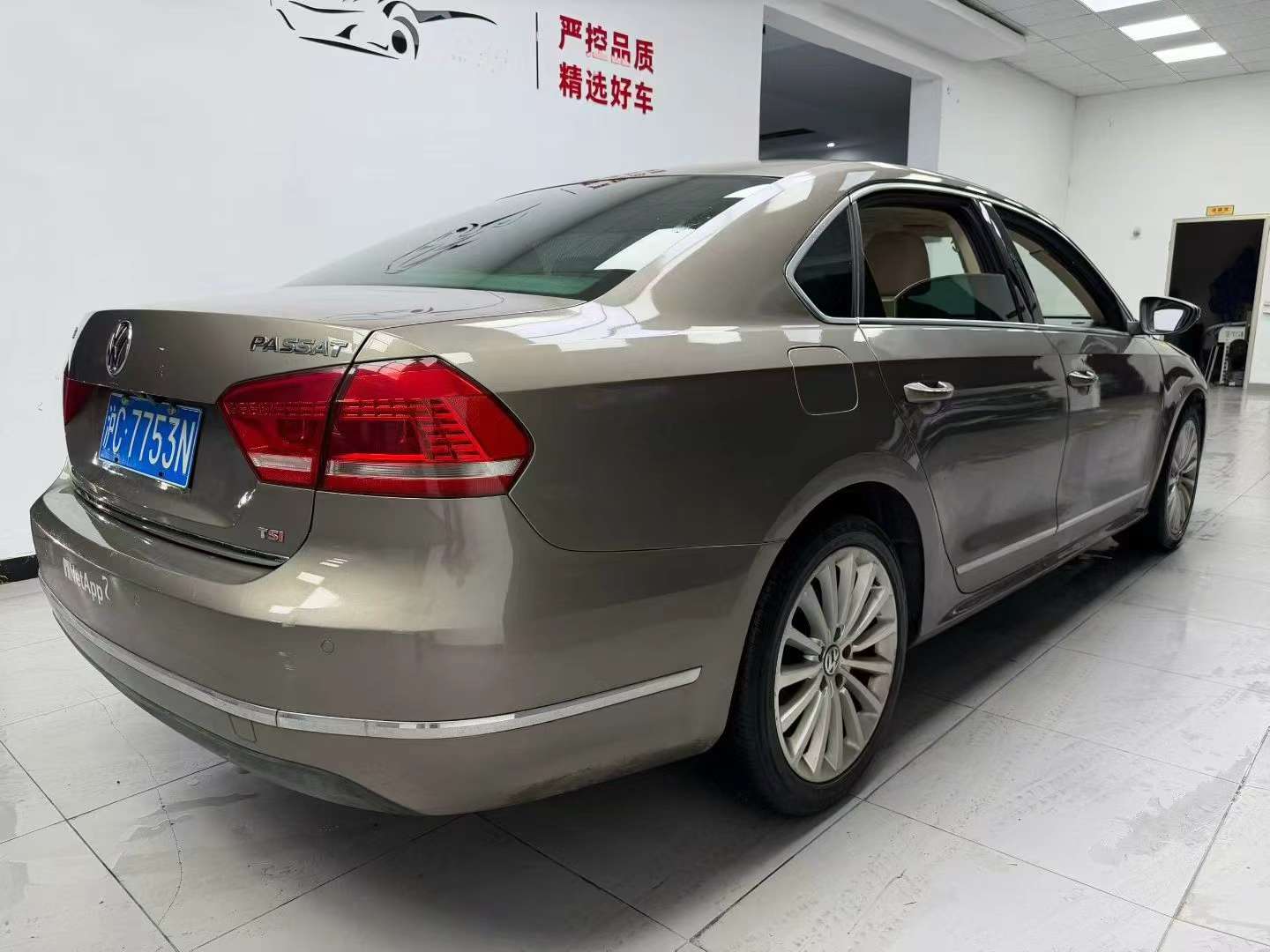 Volkswagen Passat 2011 6