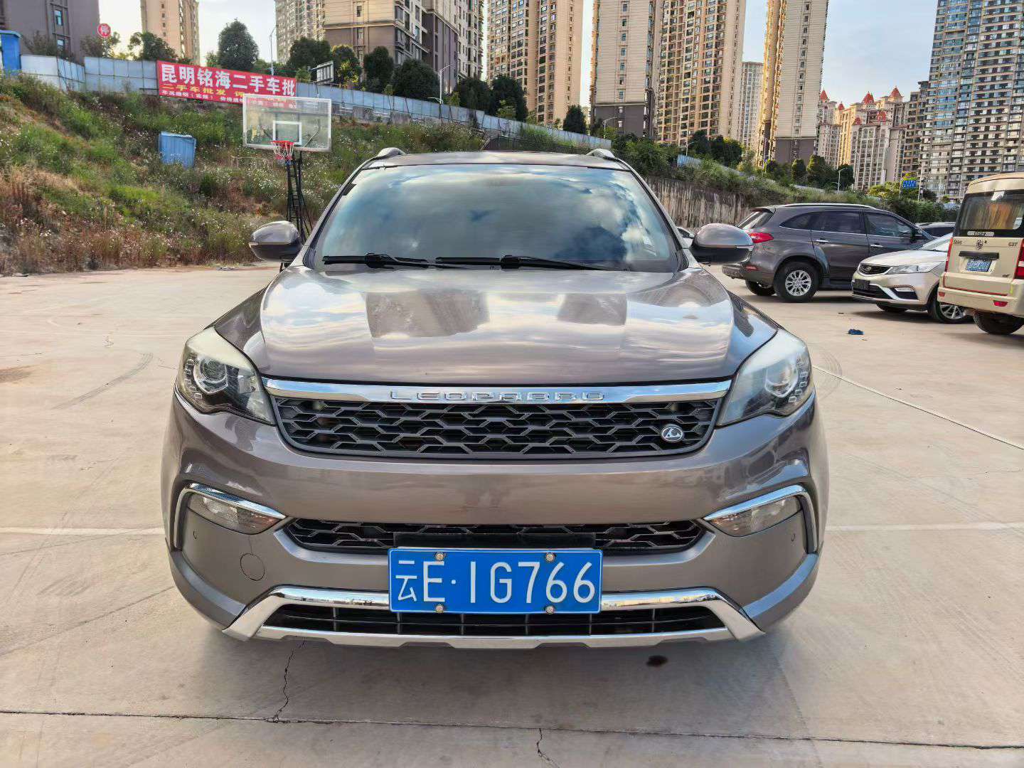 Leopard CS10