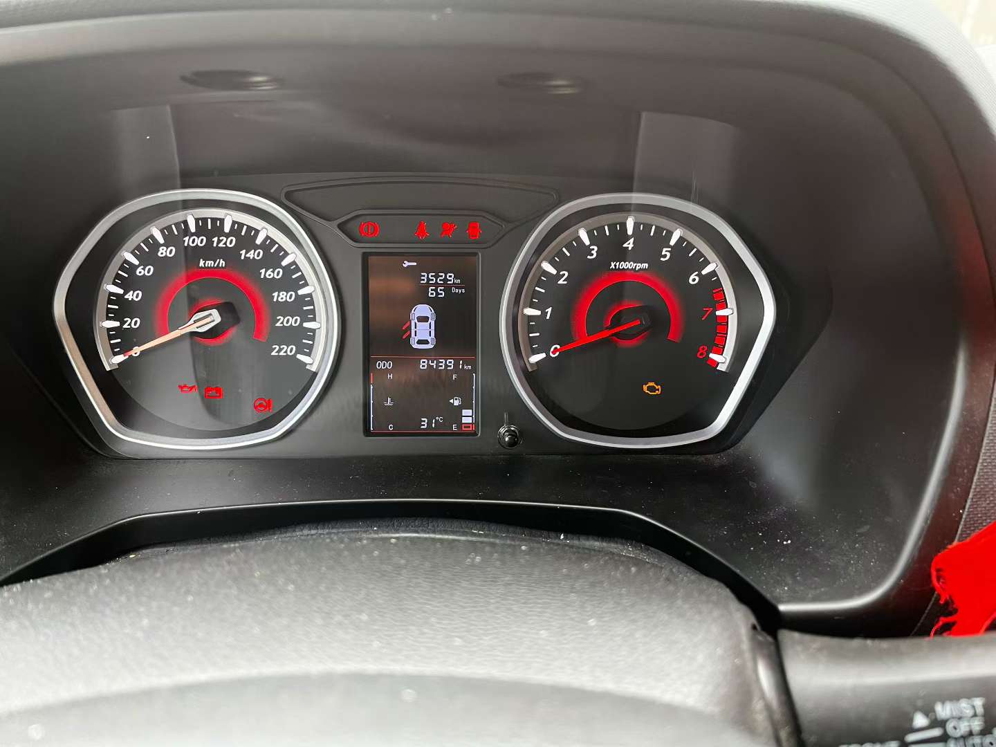 Soueast DX3 1.5L Manual High Trim Sunroof Edition 3