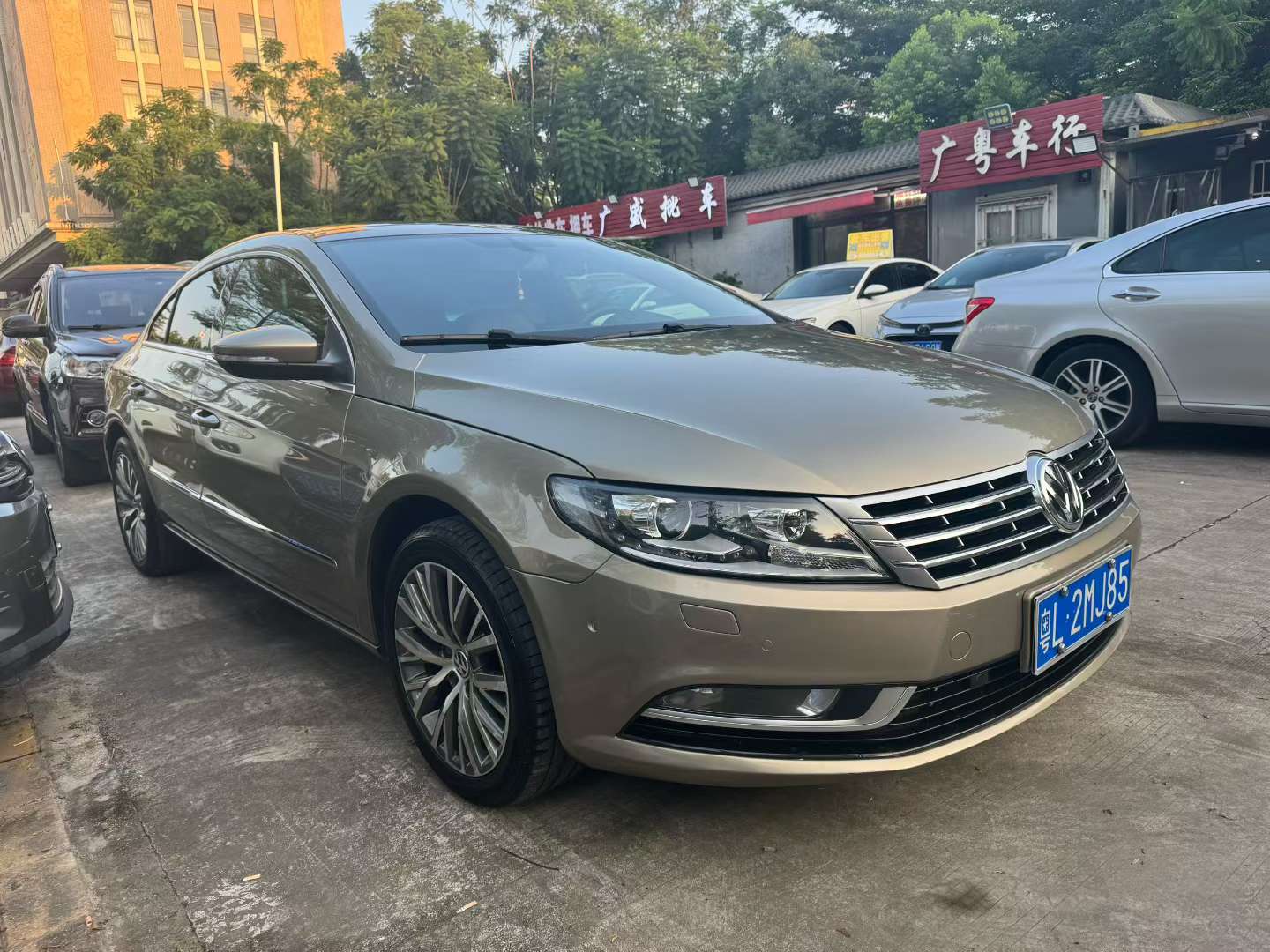 Volkswagen CC 2016 1.8T Luxury Edition 2